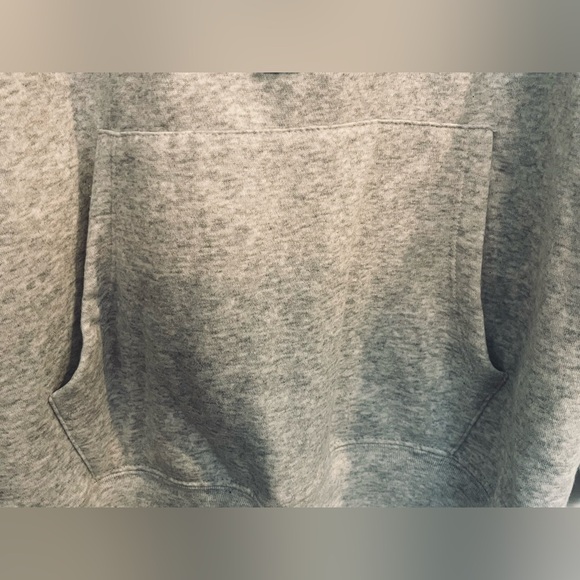 Disney Minnie Mouse Embroidered Hooded Sweatshirt, Size Large NWOT - Picture 4 of 8